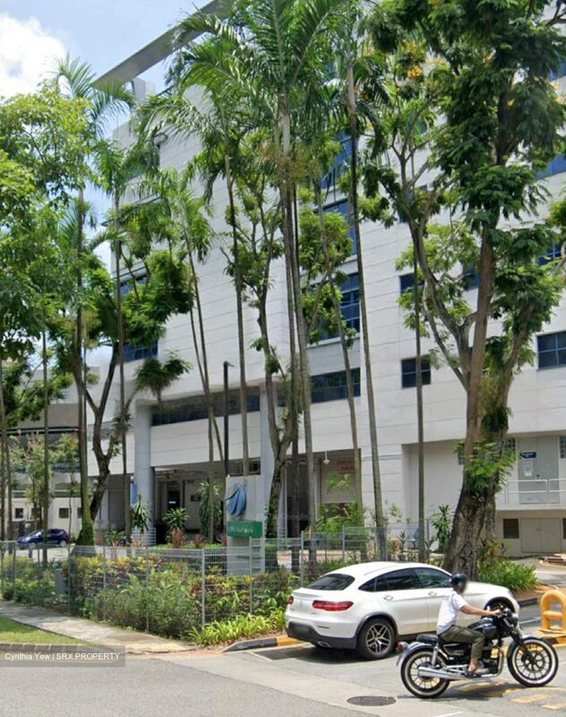 Hola Centre (D14), Factory #455059071